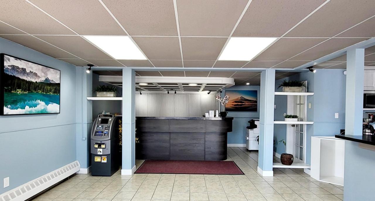 Canadian Motor Inn グランド・プレーリー エクステリア 写真