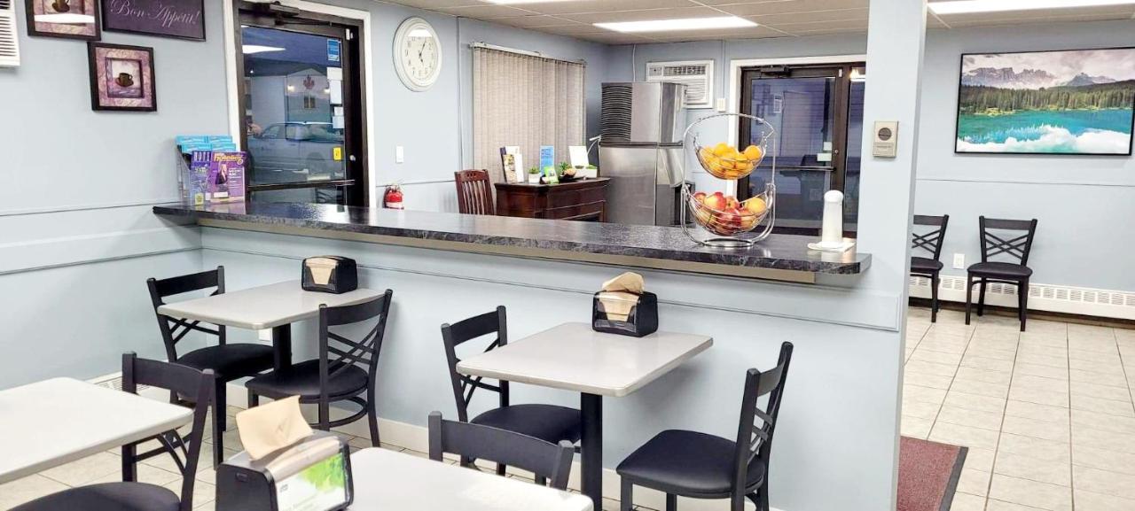 Canadian Motor Inn グランド・プレーリー エクステリア 写真