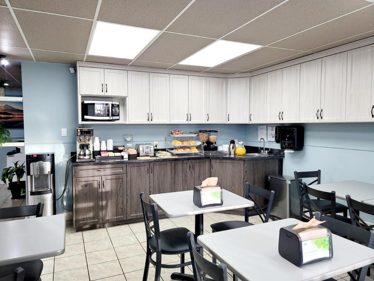 Canadian Motor Inn グランド・プレーリー エクステリア 写真