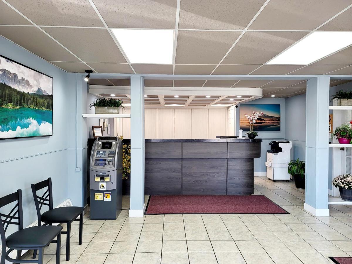 Canadian Motor Inn グランド・プレーリー エクステリア 写真