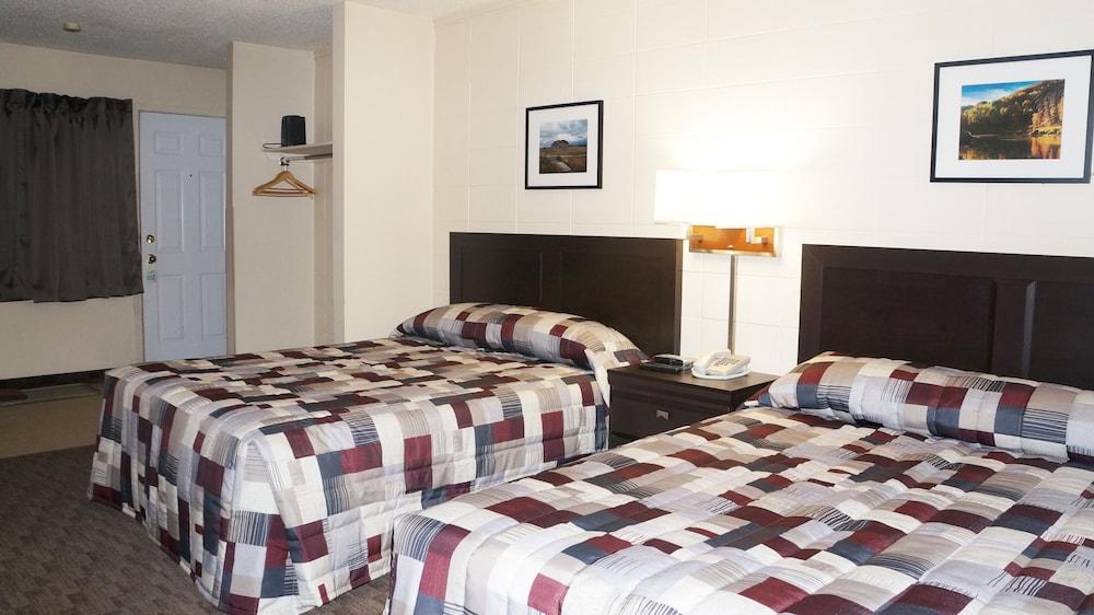 Canadian Motor Inn グランド・プレーリー エクステリア 写真